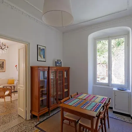 Apartment Bel Carlo - 2 Camere, Giardino, Vista Porto *