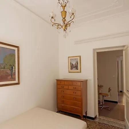 Bel Carlo - 2 Camere, Giardino, Vista Porto Genua